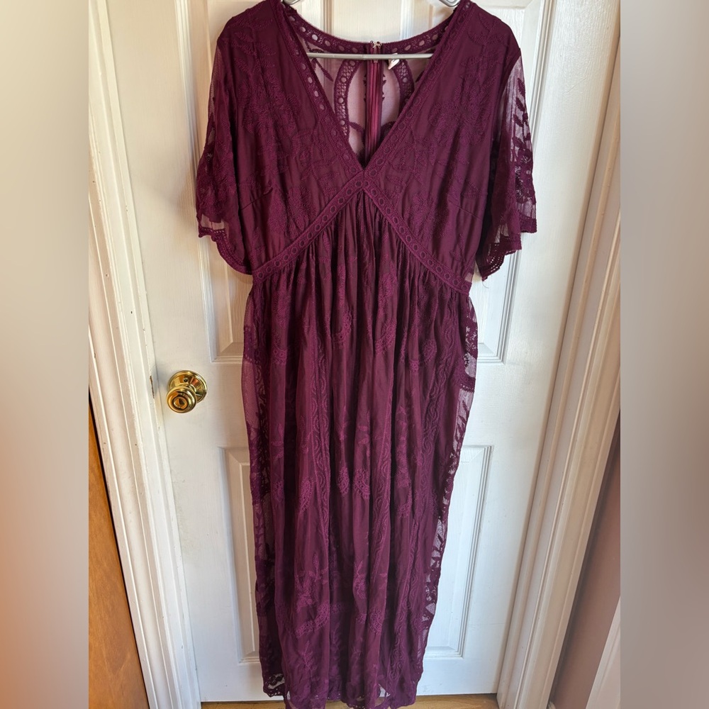 PinkBlush Maternity Maxi Dress Size M Burgundy Lace Maternity Photos